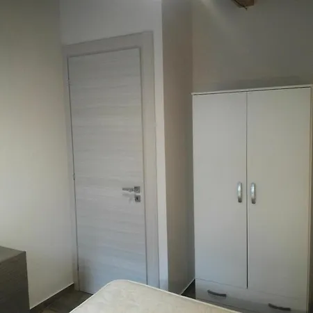 House With One Bedroom In With Wonderful Sea View Furnished * Crotone